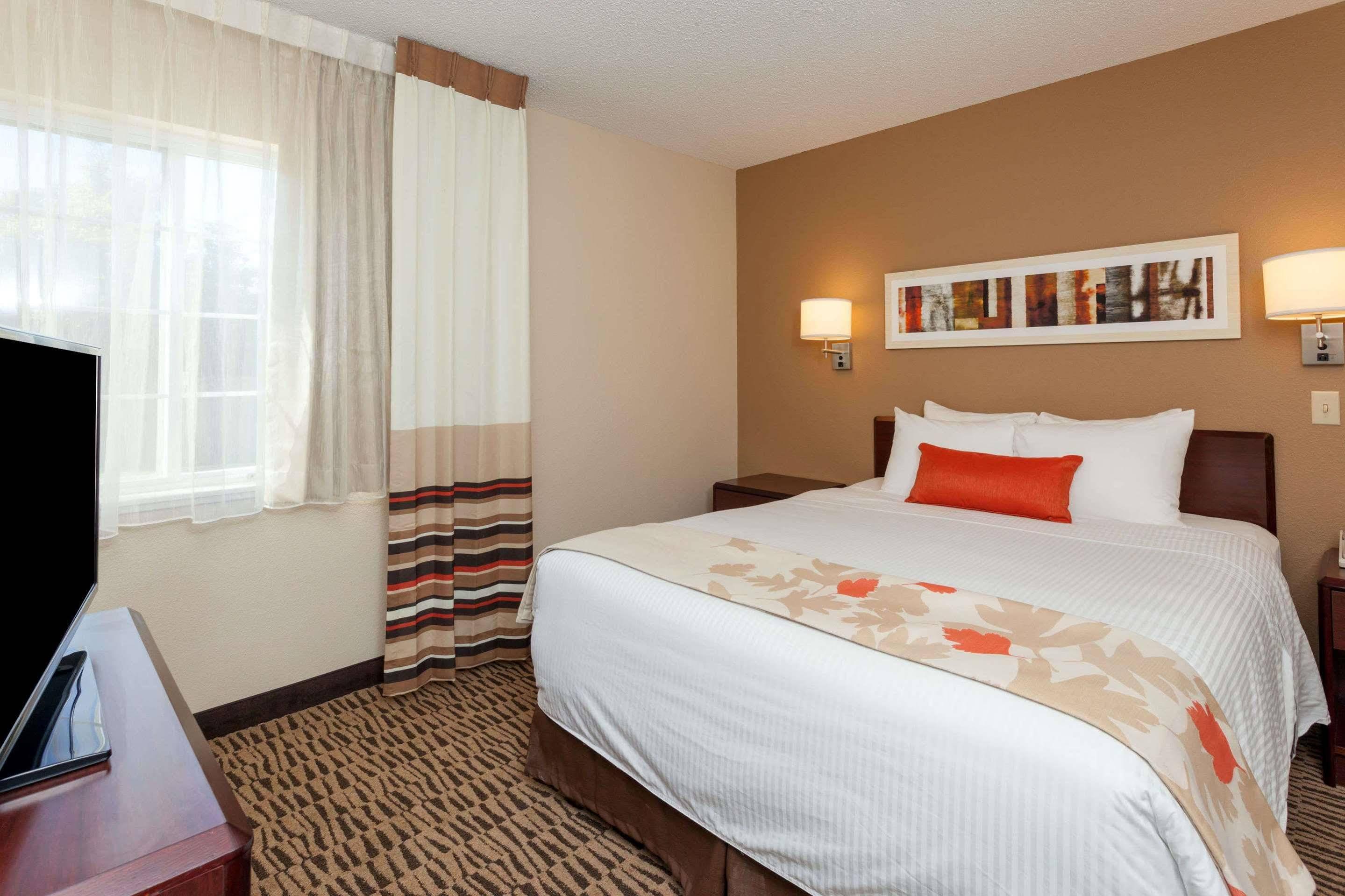 MainStay Suites Detroit Farmington Hills Extérieur photo