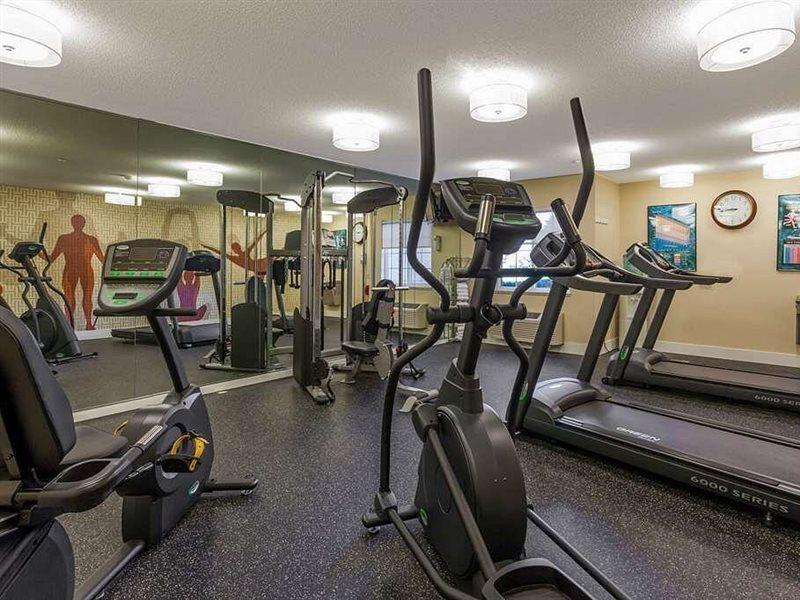 MainStay Suites Detroit Farmington Hills Extérieur photo