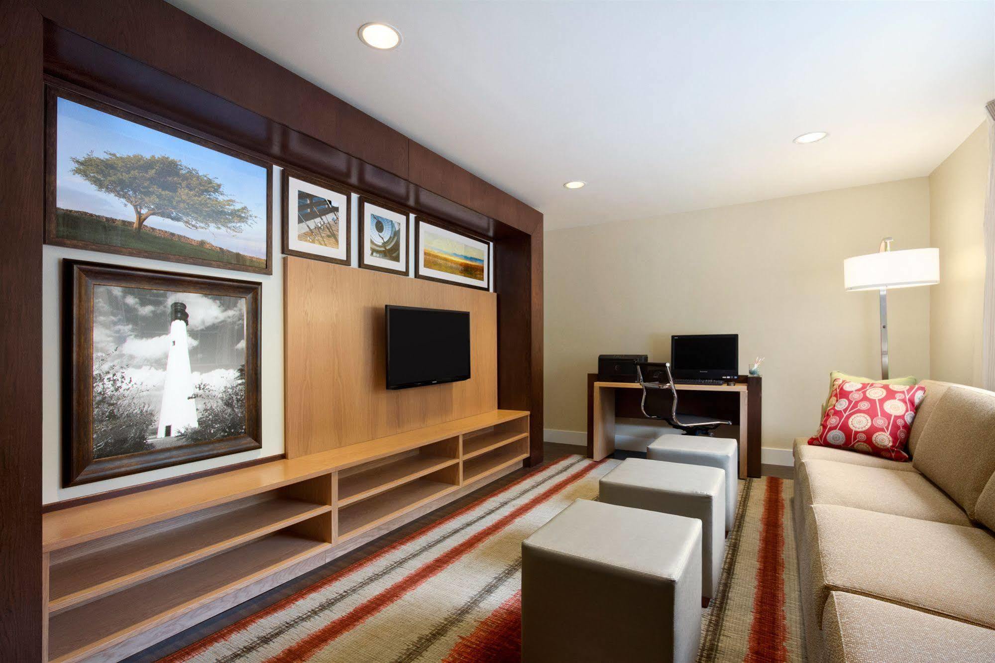 MainStay Suites Detroit Farmington Hills Extérieur photo