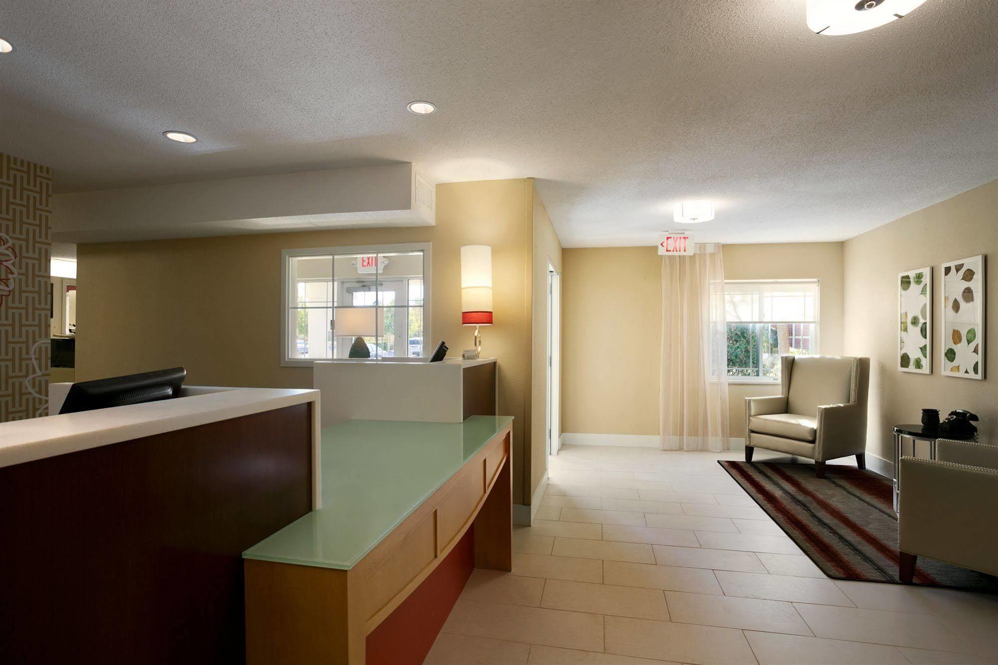 MainStay Suites Detroit Farmington Hills Extérieur photo